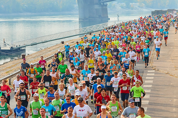 Record number of runners at 33rd SPAR Budapest Marathon SPAR